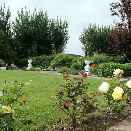 The Paddocks Landsted